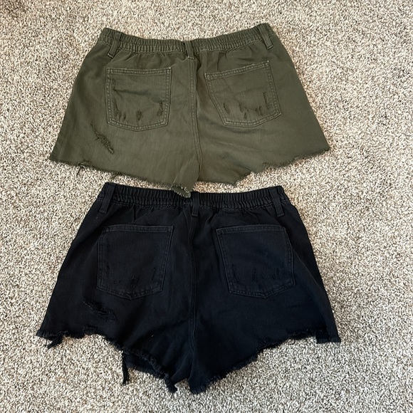Aerie shorts size medium. - Picture 2 of 2